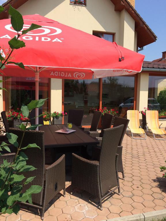 Villa Elena Smizany Bagian luar foto
