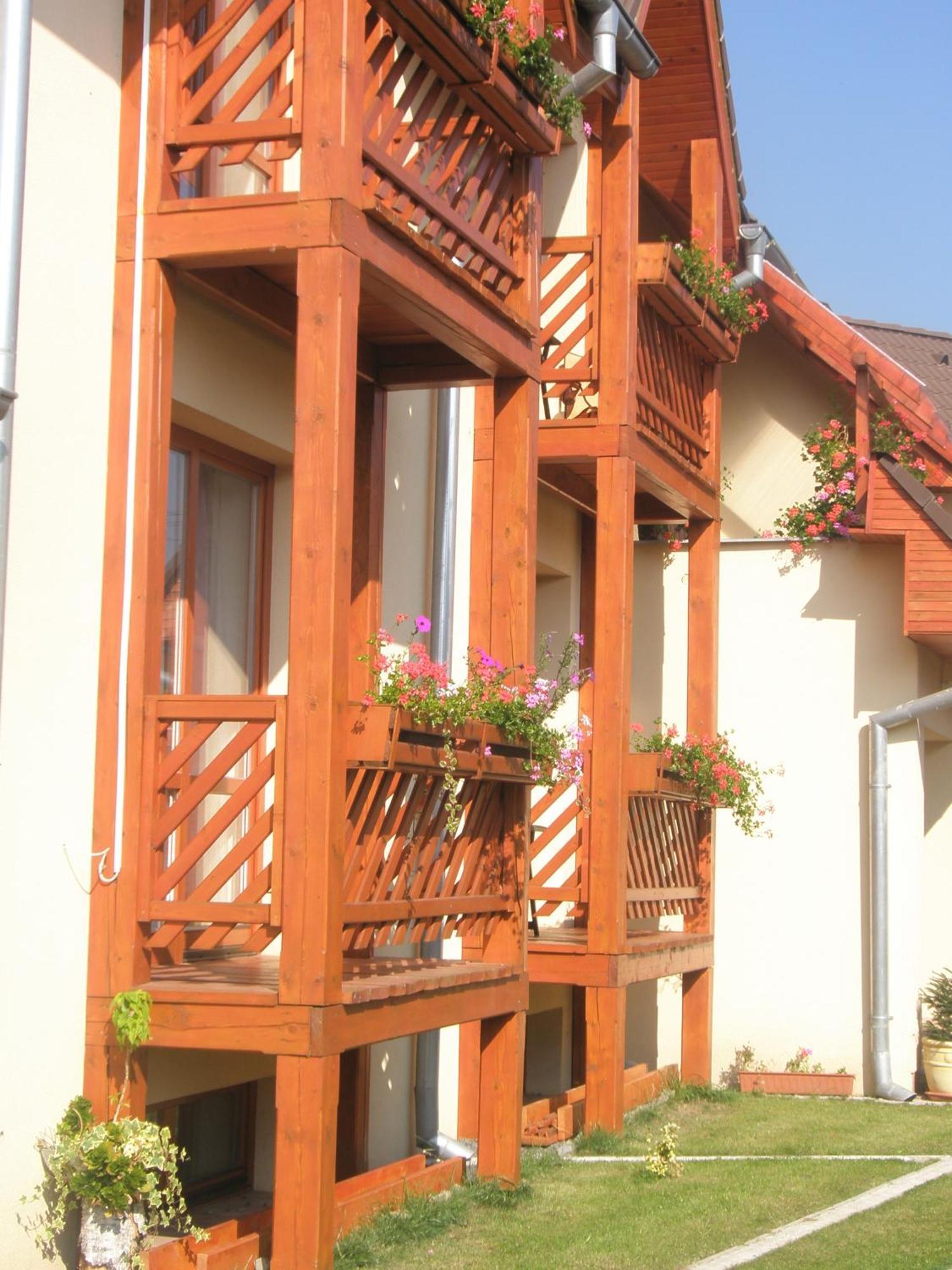 Villa Elena Smizany Bagian luar foto