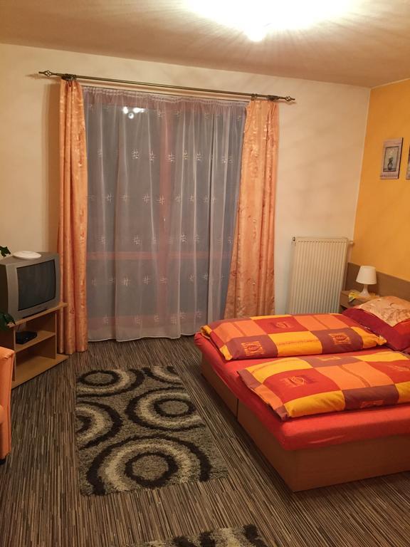 Villa Elena Smizany Bagian luar foto